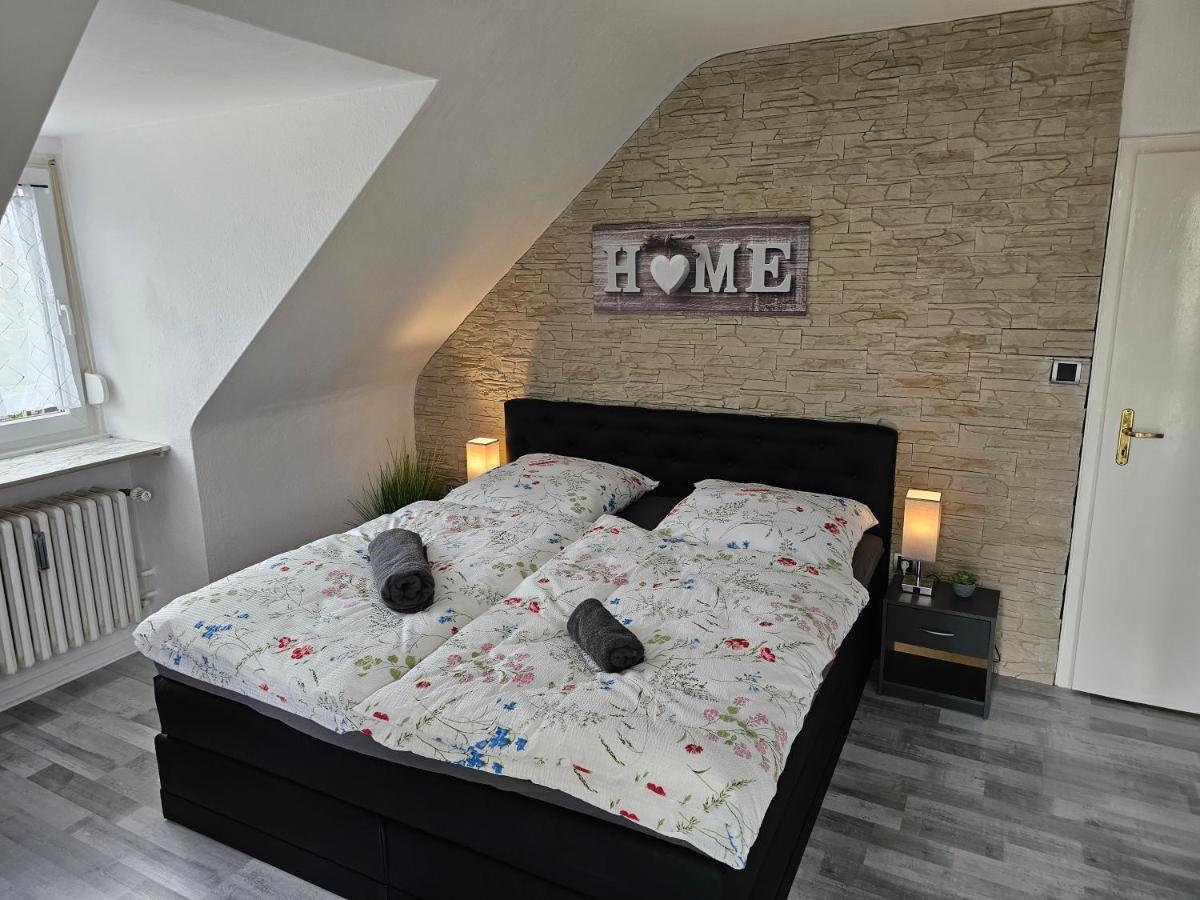 Exklusives Und Helles Dachgeschoss-Apartment No 3 Im Zentrum Von Kassel, Schnelles 1Gbit Internet, Geschirrspueler, Boxspringbetten Exterior foto